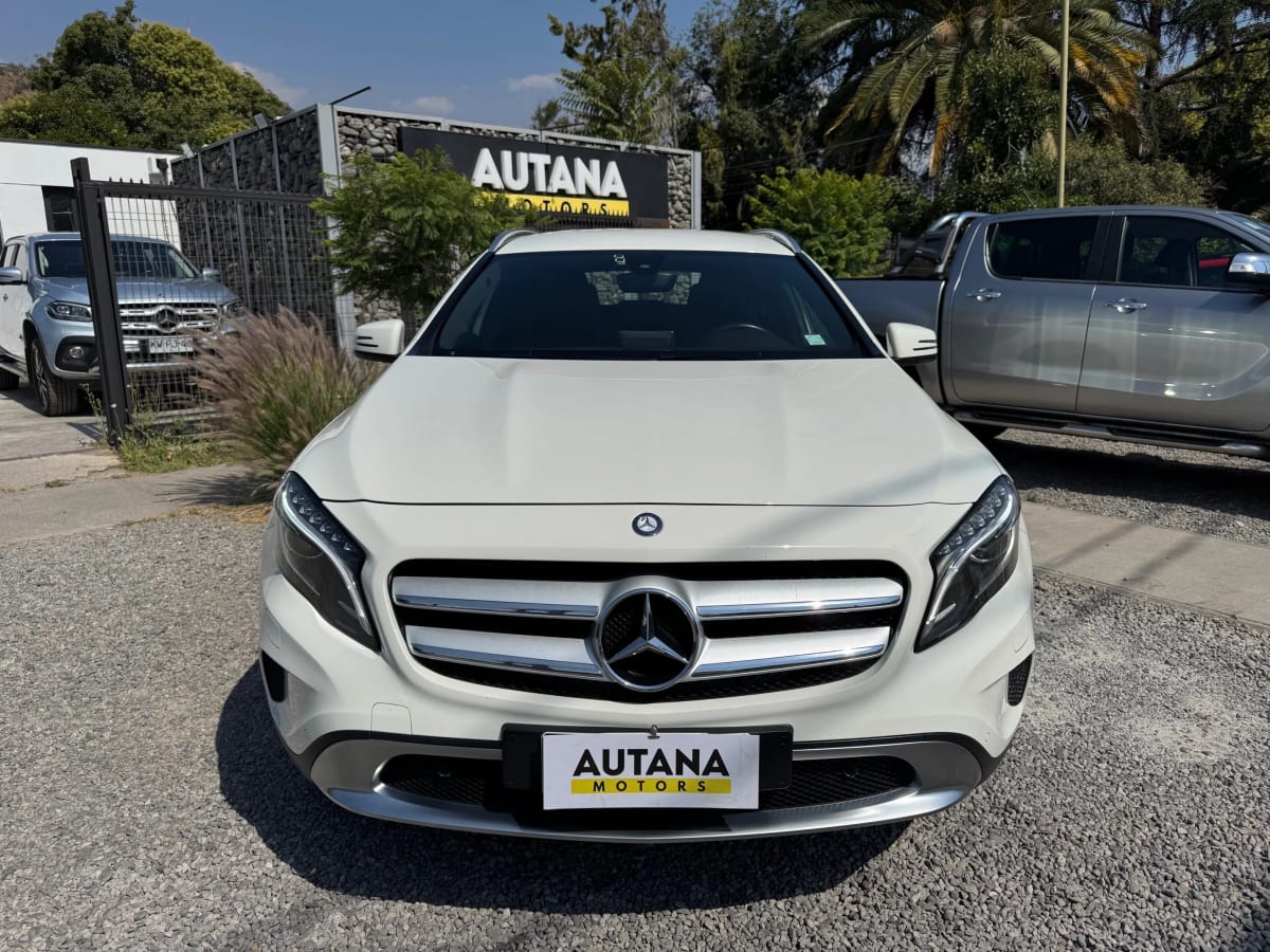 2017 Mercedes-Benz Gla 200 DCT7 - Miniatura 5