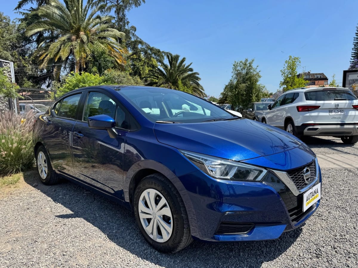 2021 Nissan New Versa New - Miniatura 3