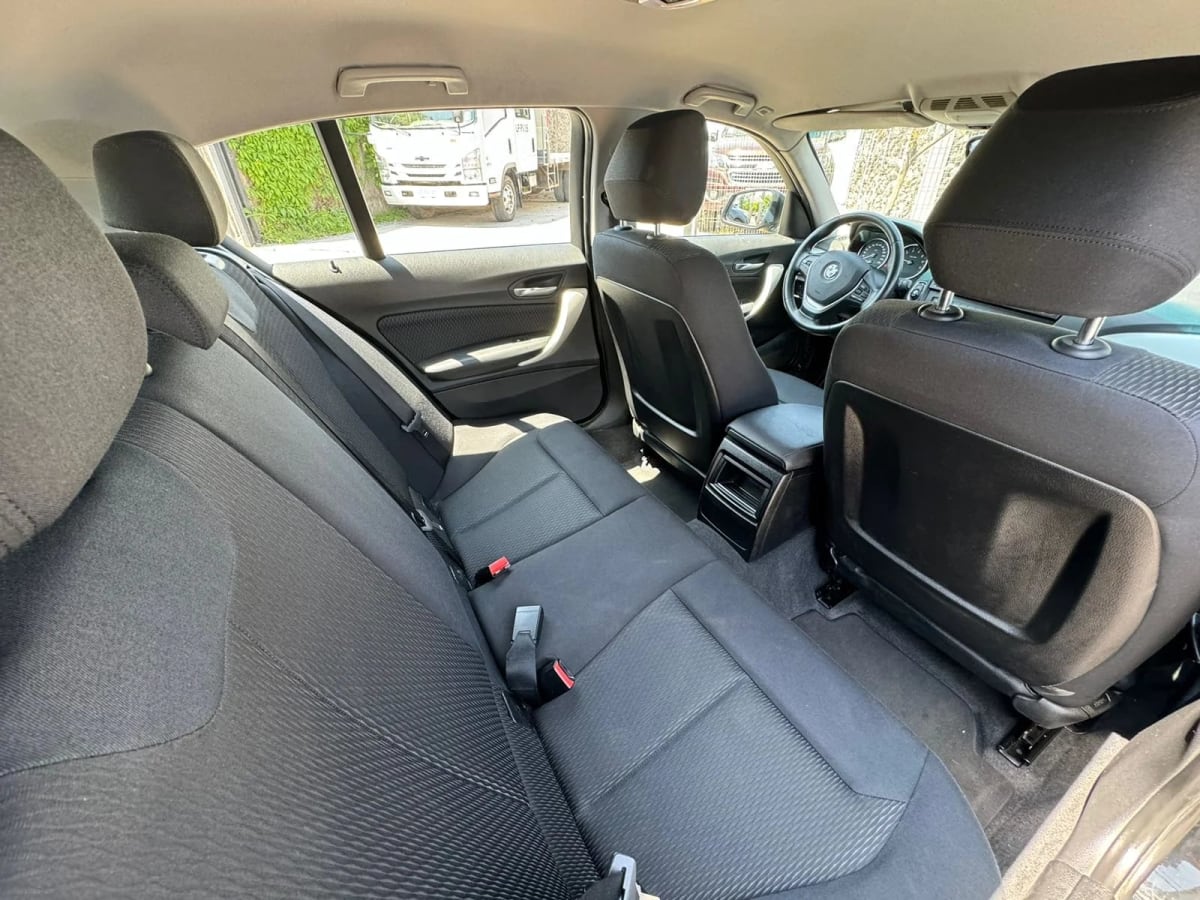 2013 BMW 114i - Miniatura 9