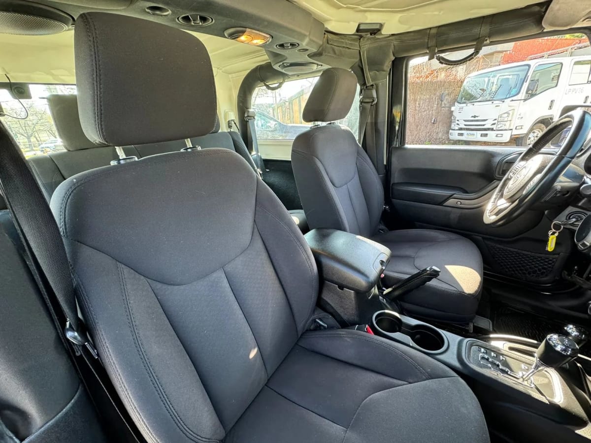 2014 Jeep Wrangler Diesel Wrangler - Miniatura 9