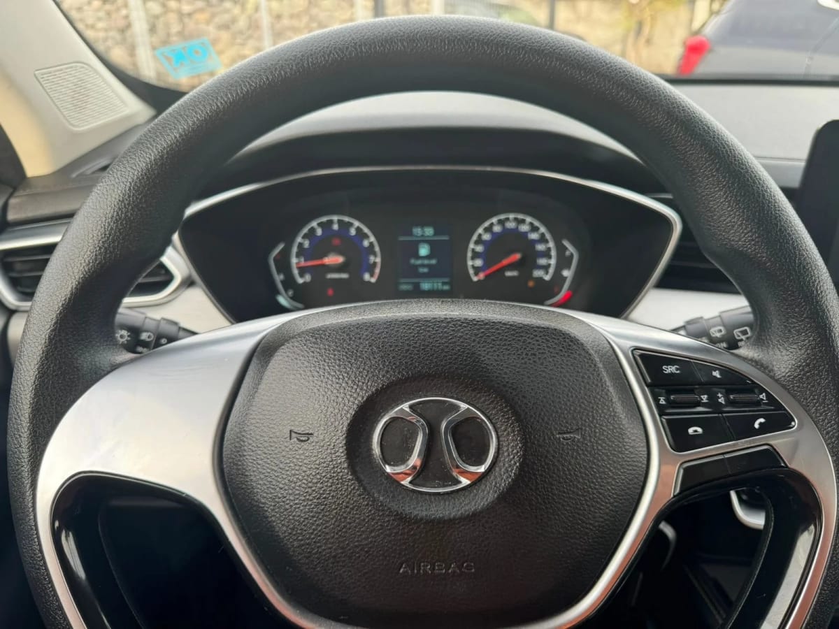 2022 Baic X35 1.5 ELITE - Miniatura 10