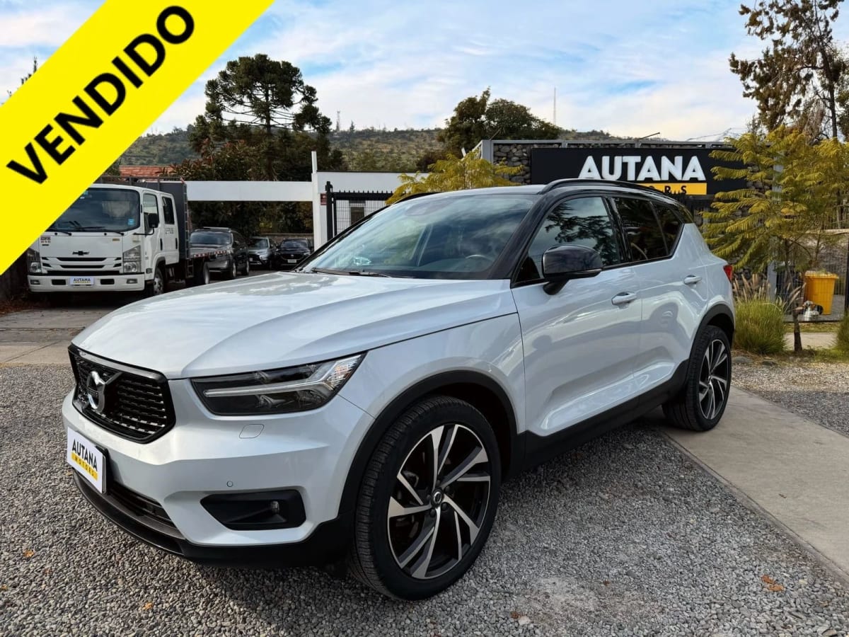 2021 Volvo Xc40 T5 R-Design - Imagen 1