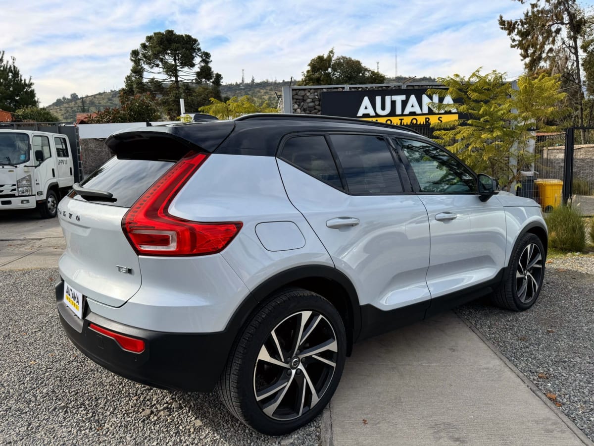2021 Volvo Xc40 T5 R-Design - Miniatura 2