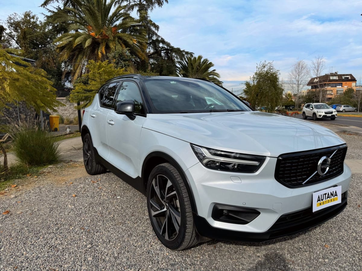 2021 Volvo Xc40 T5 R-Design - Miniatura 3