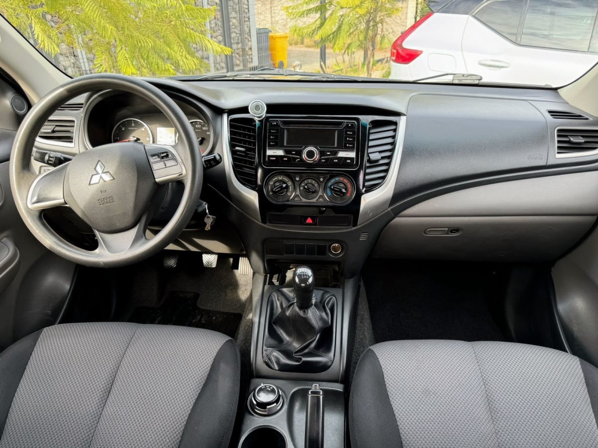 2018 Mitsubishi L200 4x4 L200 - Miniatura 8