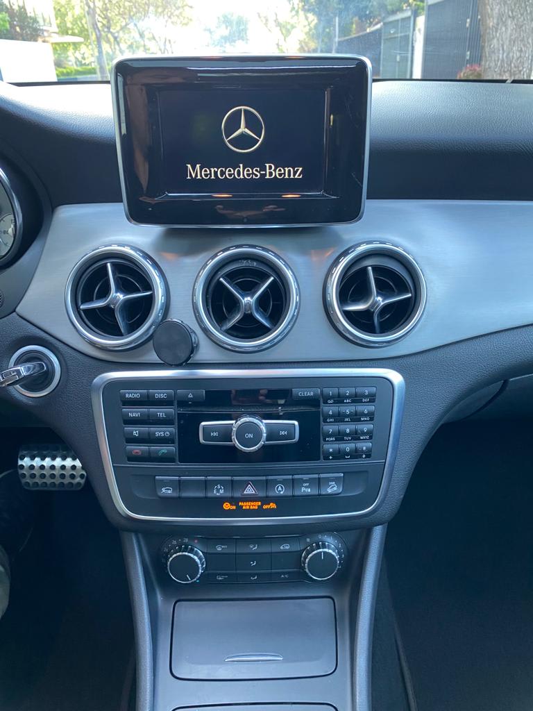 2026 Mercedes-Benz Gla 250 AMG - Miniatura 8