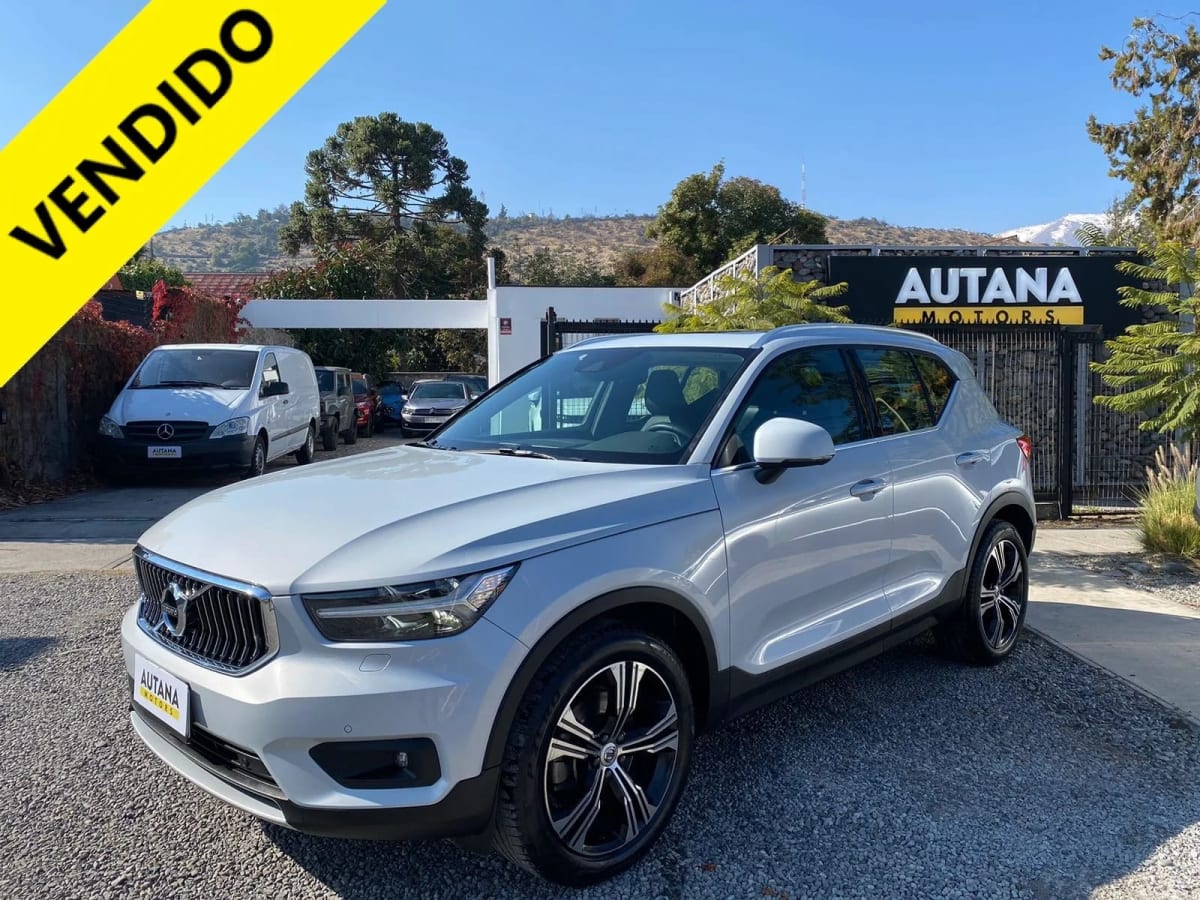 2021 Volvo Xc40 Inscription 4X4 - Imagen 1