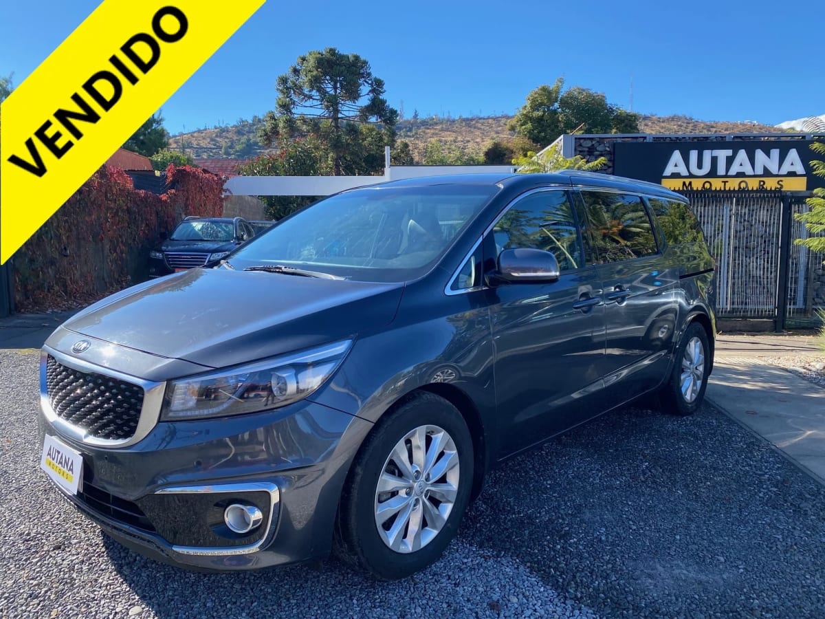 2017 Kia Grand Carnival DIESEL - Imagen 1