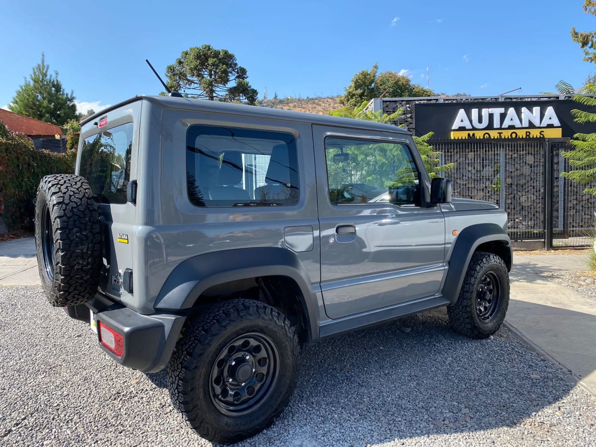 2022 Suzuki New Jimny AUTOMATICO - Miniatura 2