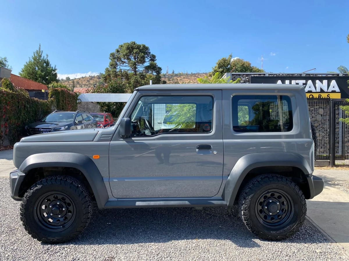 2022 Suzuki New Jimny AUTOMATICO - Miniatura 3