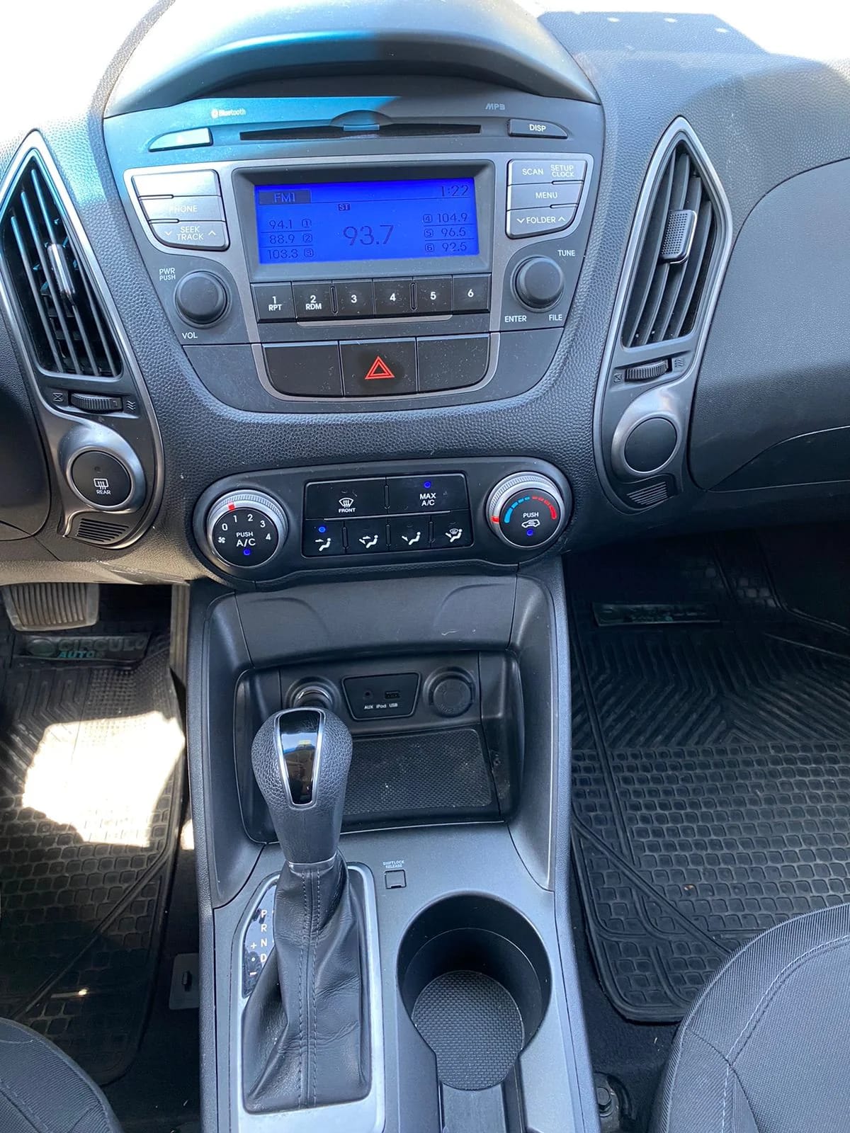 2014 Hyundai Tucson Gl 2.0 - Miniatura 8