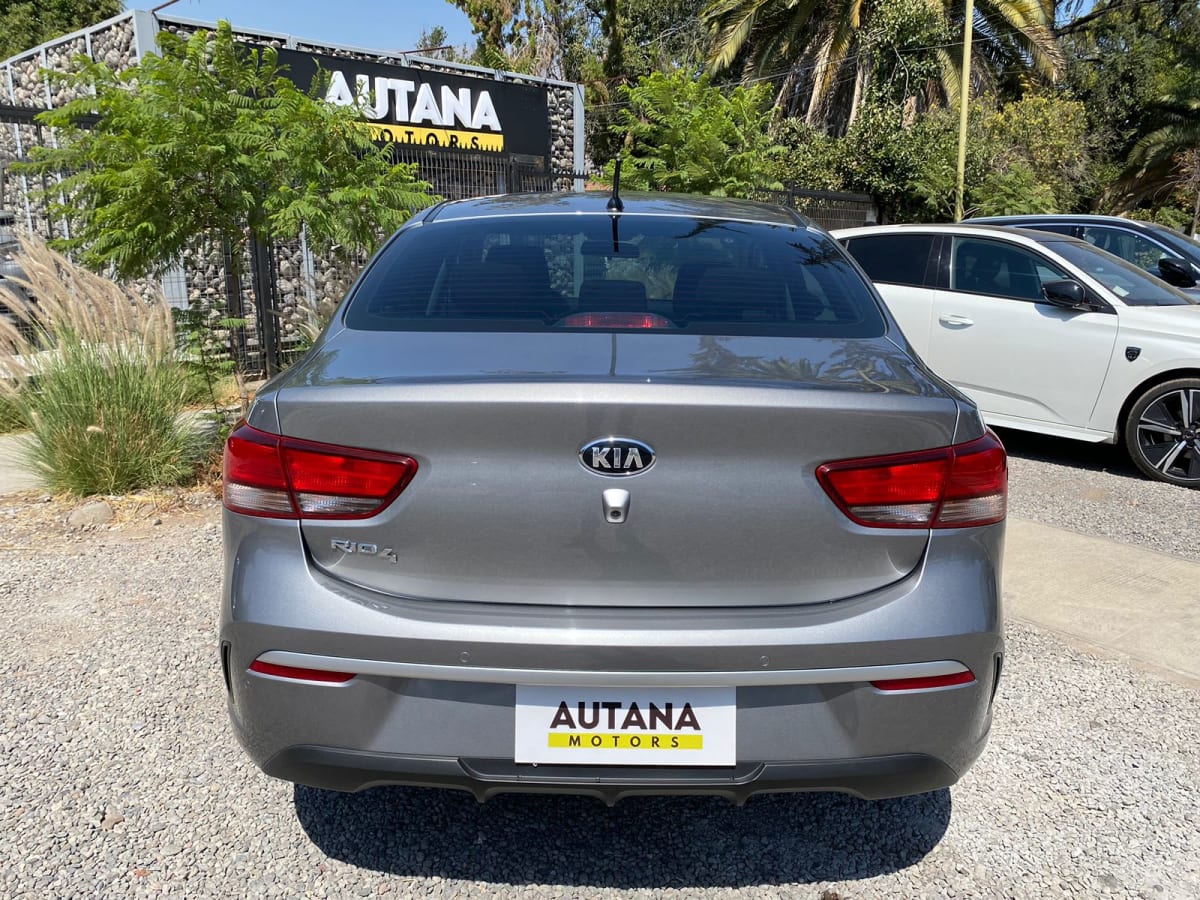 2021 Kia New Rio 4 - Miniatura 6