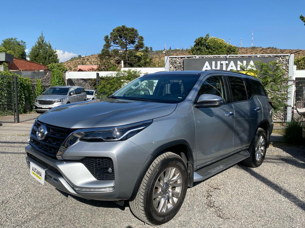 2022 Toyota Fortuner Srx Fortuner - Miniatura 2