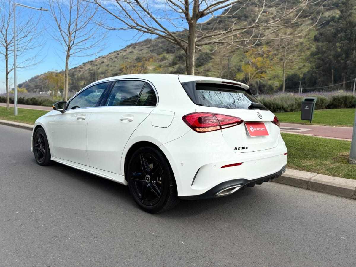 2021 Mercedes-Benz A200 D Blanco - Miniatura 7