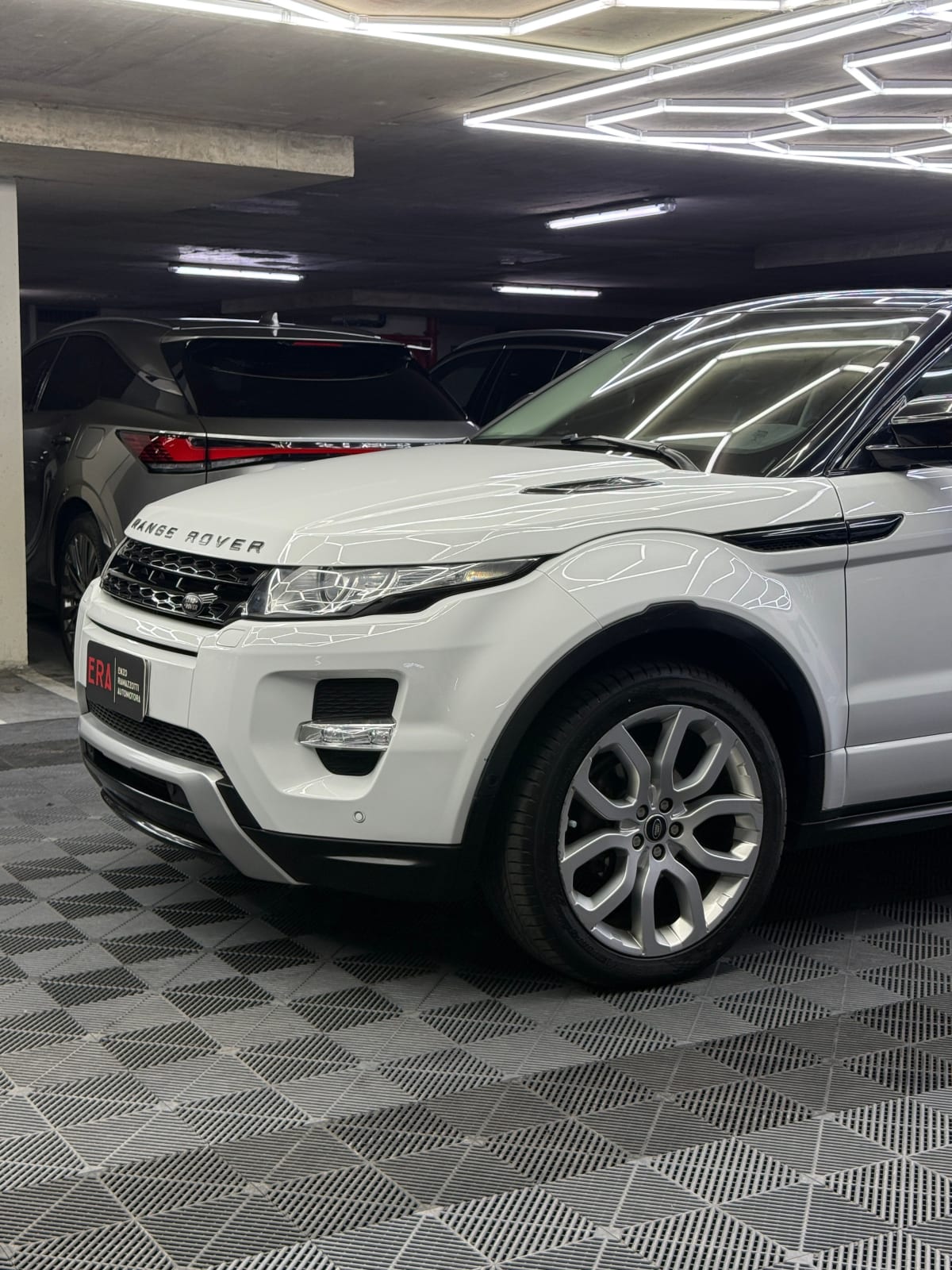 2013 Land Rover Range Rover Blanco - Miniatura 2