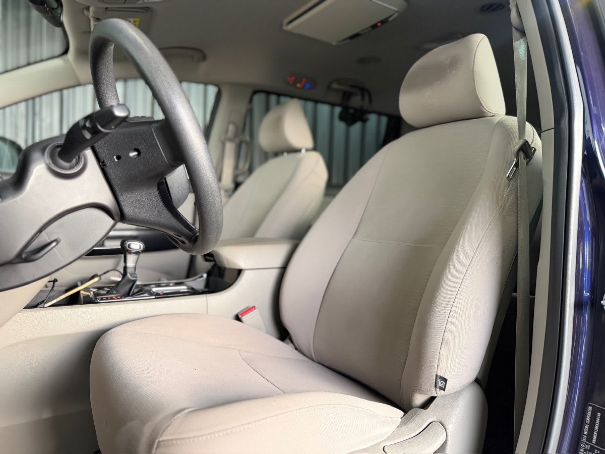 2020 Kia Grand Carnival GLS Azul - Miniatura 6