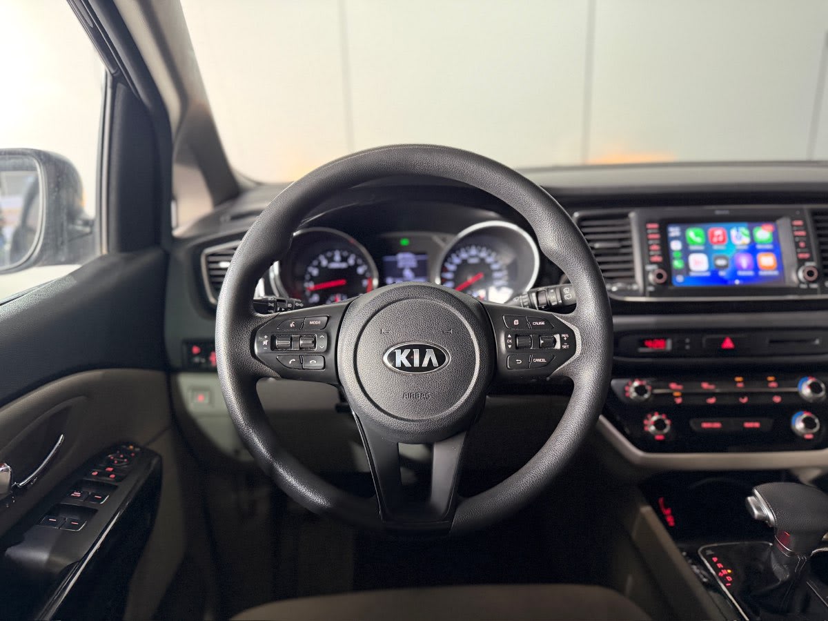 2020 Kia Grand Carnival GLS Azul - Miniatura 10