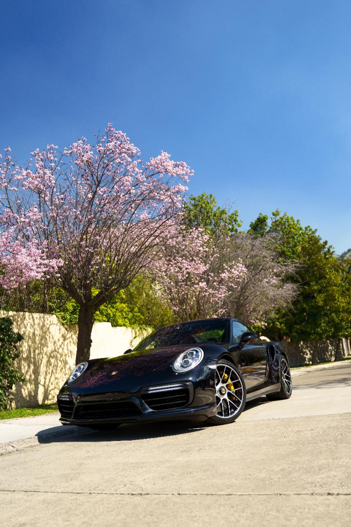 2018 Porsche 911 Turbo S Negro - Miniatura 5
