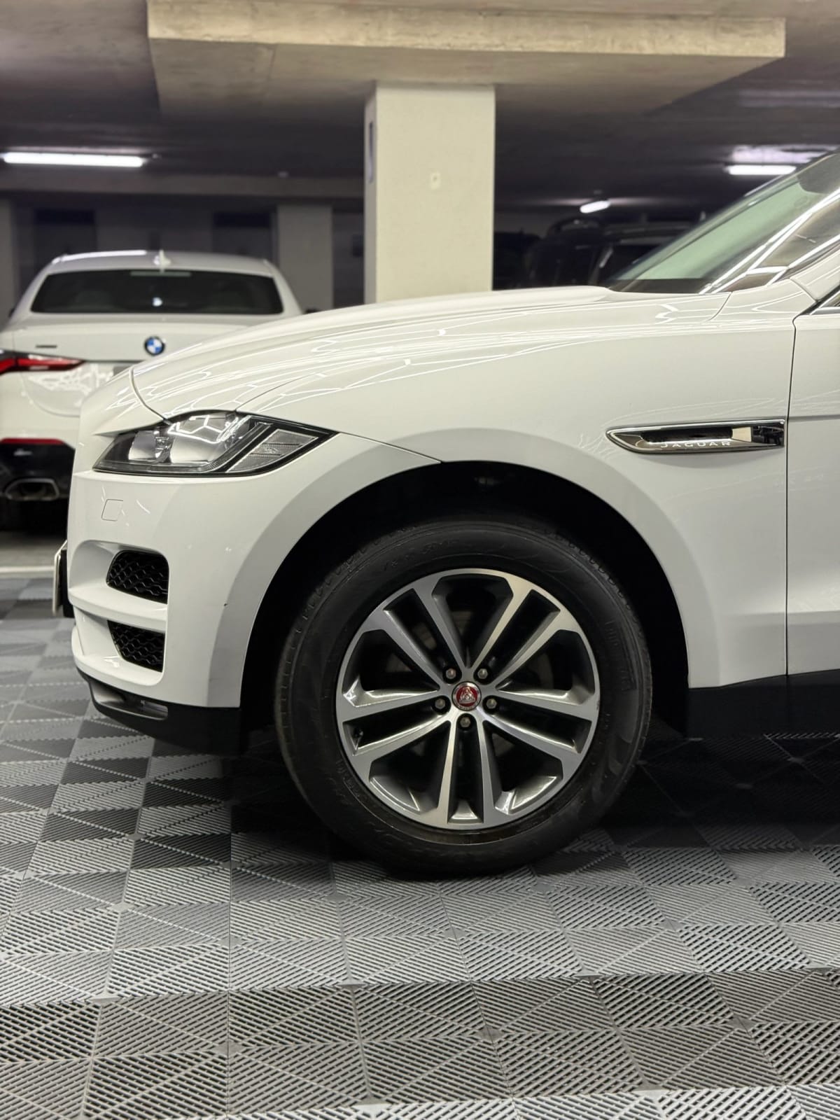 2020 Jaguar F-pace Diesel Blanco - Miniatura 4