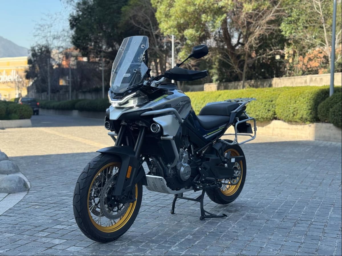 2022 Cf Moto 800 Azul - Imagen 1