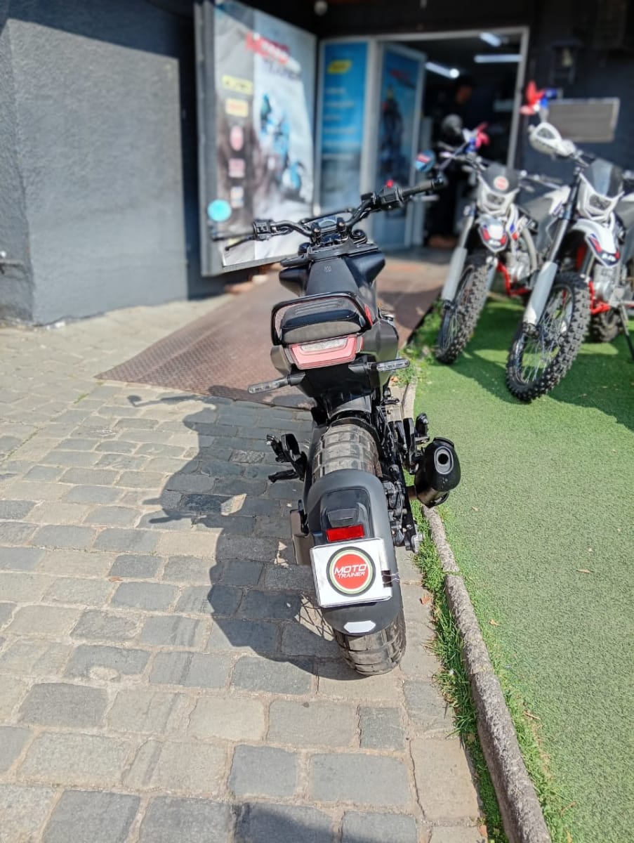 2023 Husqvarna Svartpilen 401 401 - Miniatura 5