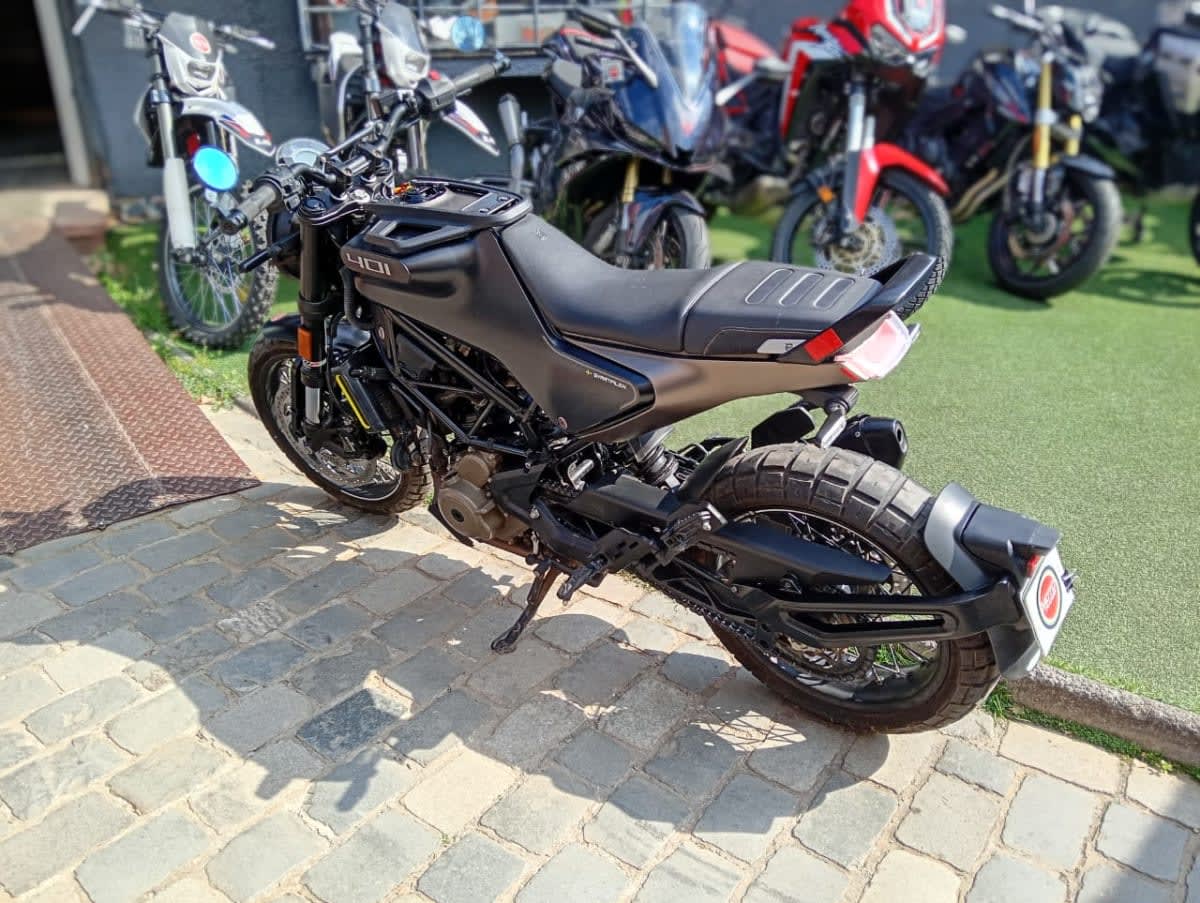 2023 Husqvarna Svartpilen 401 401 - Miniatura 6