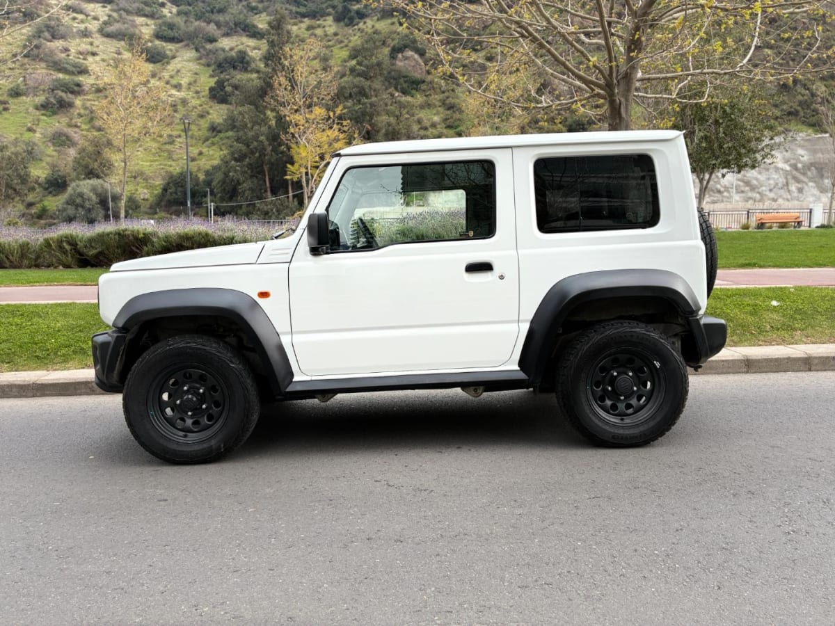 2023 Suzuki JIMNY GL Blanco - Miniatura 4