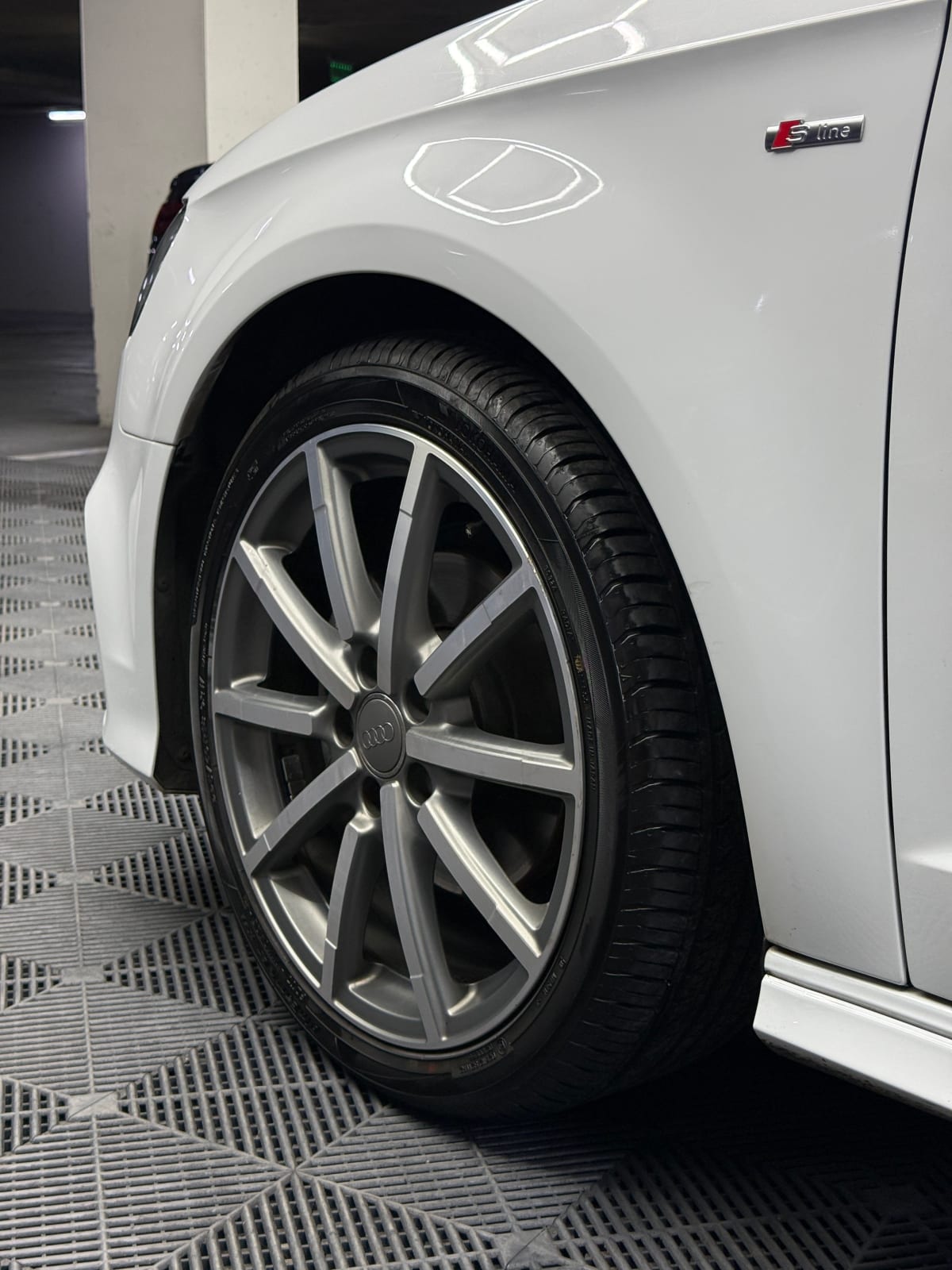 2018 Audi A3 Sportback Blanco - Miniatura 4
