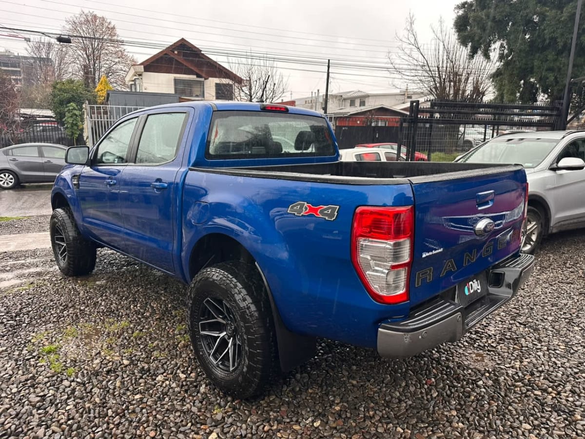 2022 Ford RANGER XLS 3.2L - Miniatura 8