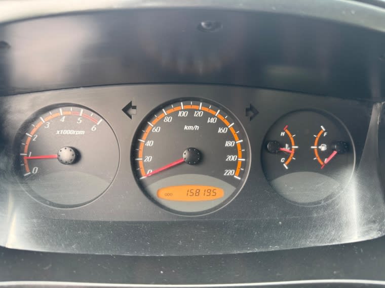 2009 SsangYong ACTYON SPORT 2.0 - Miniatura 8