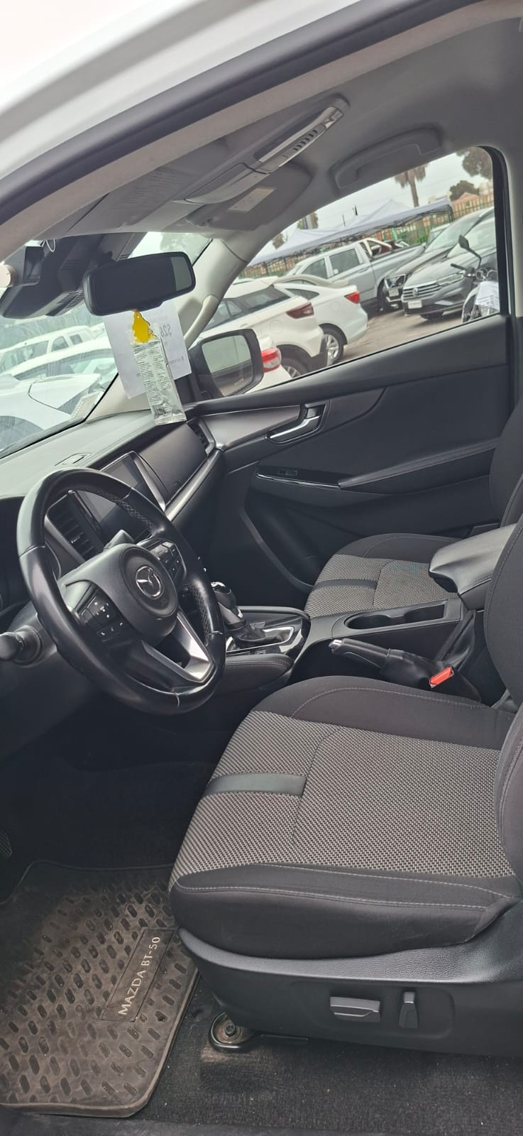 2022 Mazda BT 50 Blanco - Miniatura 5