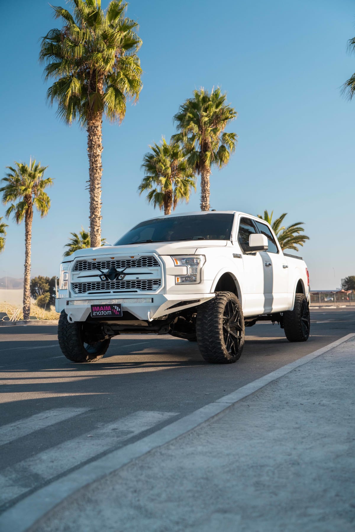 2018 Ford F150 LARIAT Blanco - Imagen 1