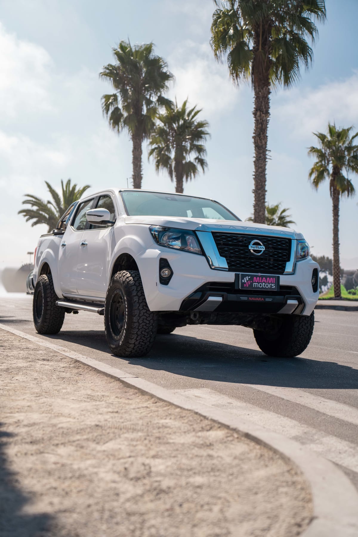 2022 Nissan NAVARA 4X4 Blanco - Imagen 1