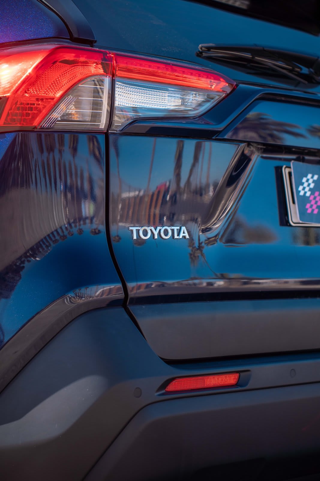 2022 Toyota RAV4 Azul - Miniatura 3