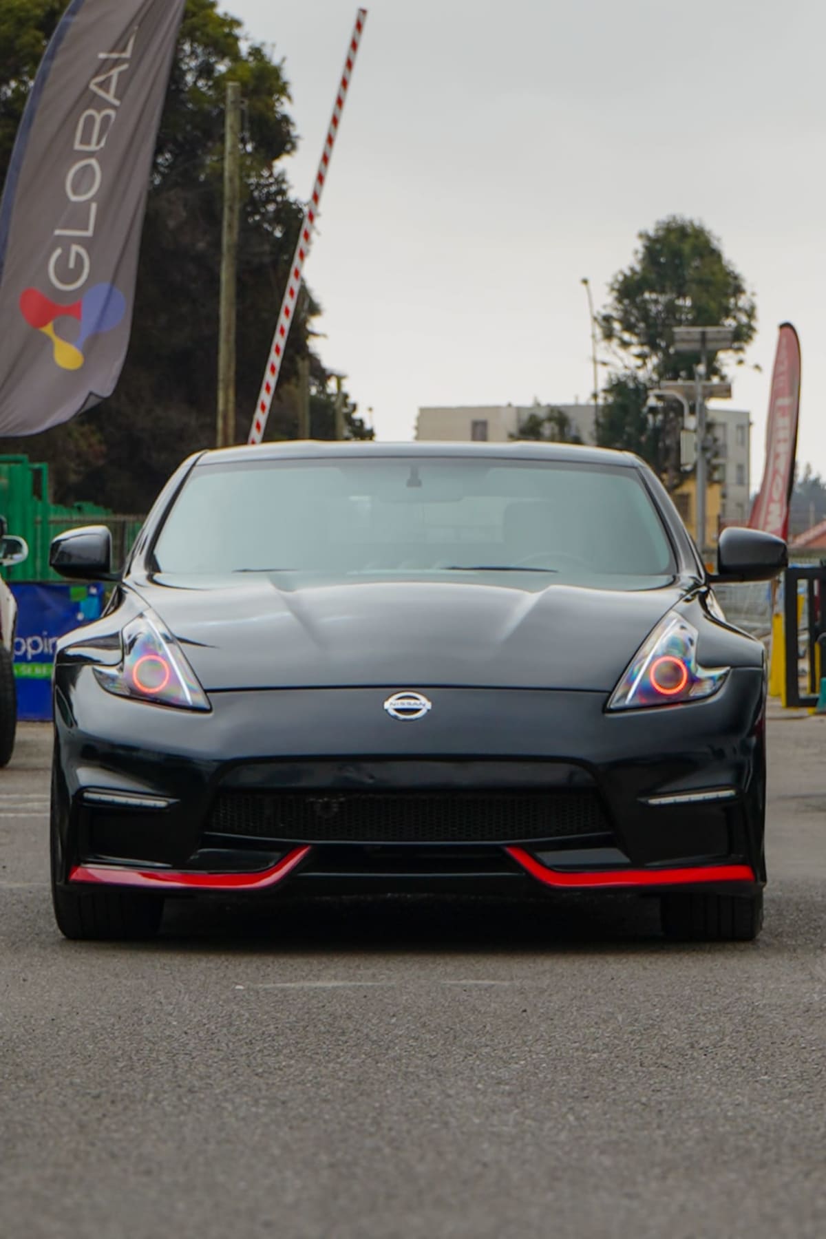2012 Nissan 370Z Negro - Miniatura 3