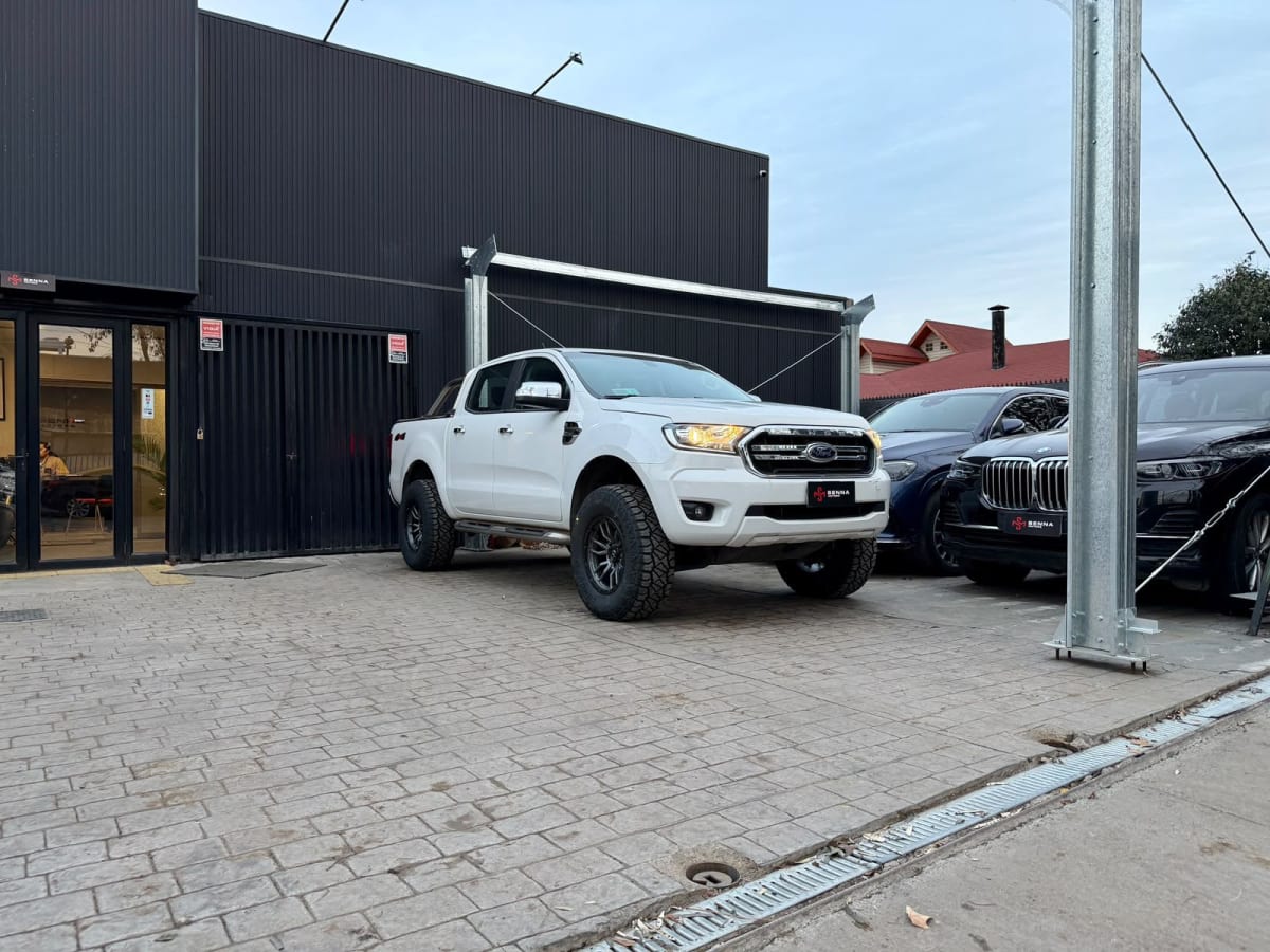 2023 Ford Ranger XLT - Miniatura 3