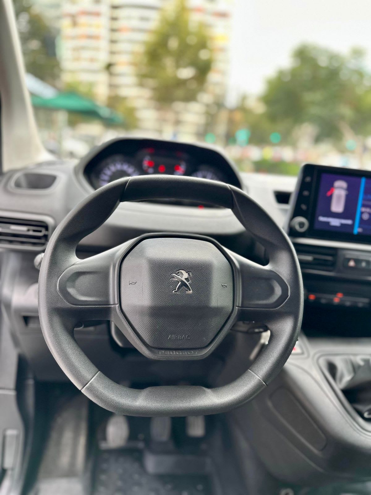 2023 Peugeot Partner - Miniatura 8