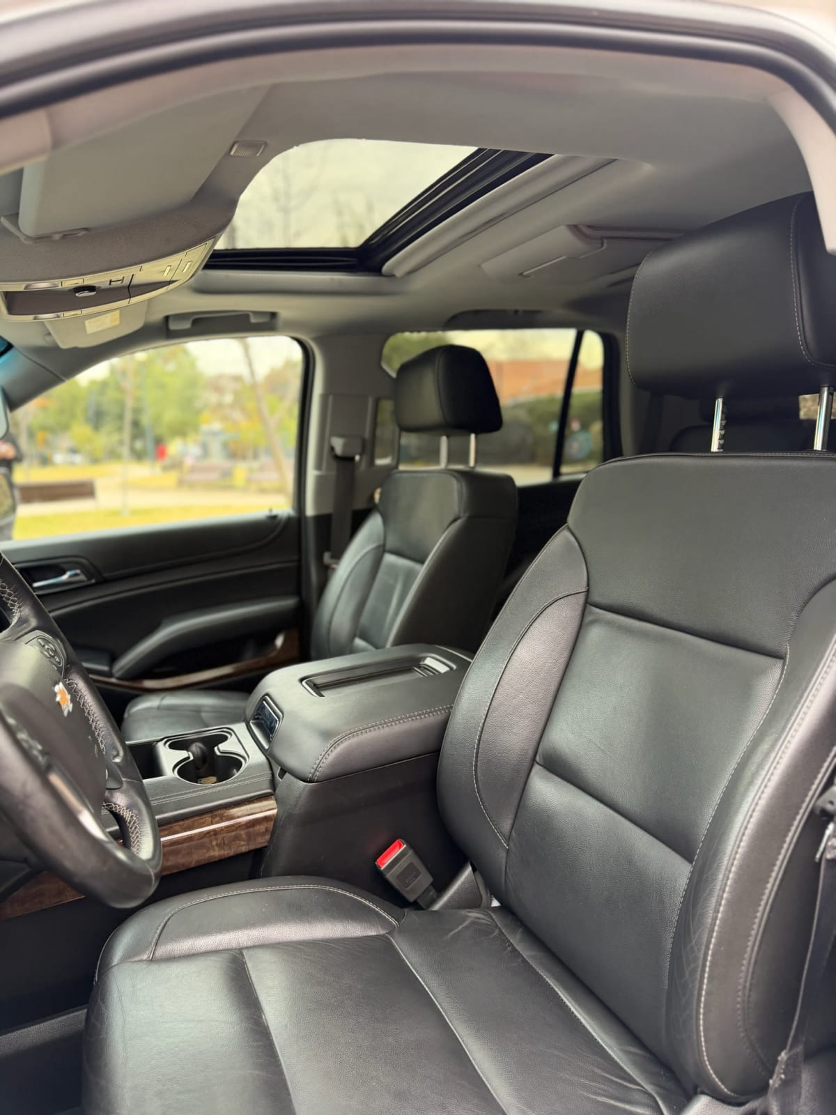 2019 Chevrolet Tahoe LT - Miniatura 10