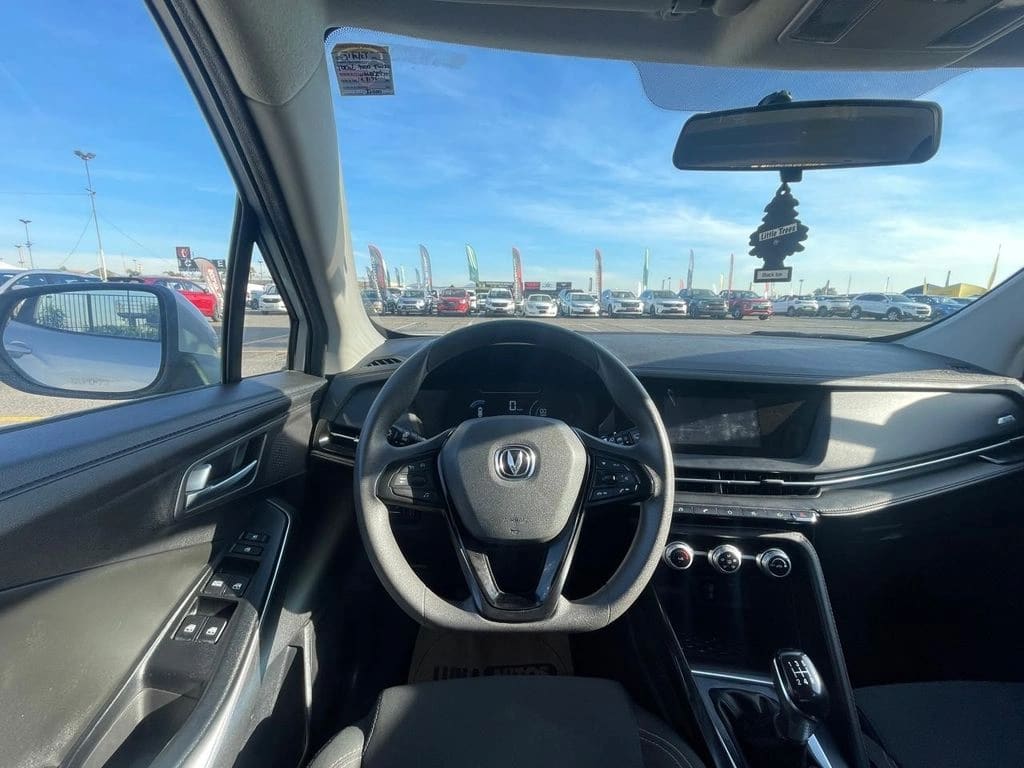 2023 Changan NEW CS15 LUXURY - Miniatura 9