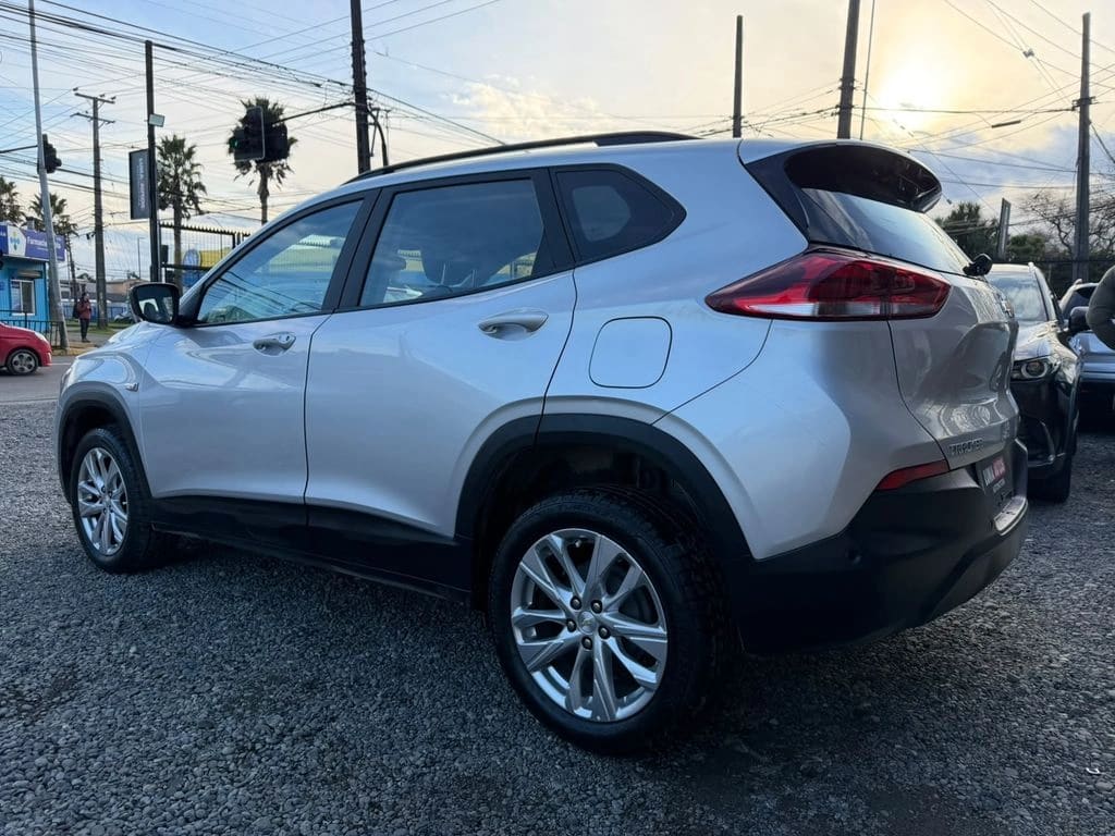 2022 Chevrolet Tracker 1.2T - Miniatura 4