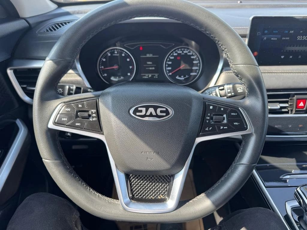 2024 JAC Js8 LUXURY - Miniatura 10