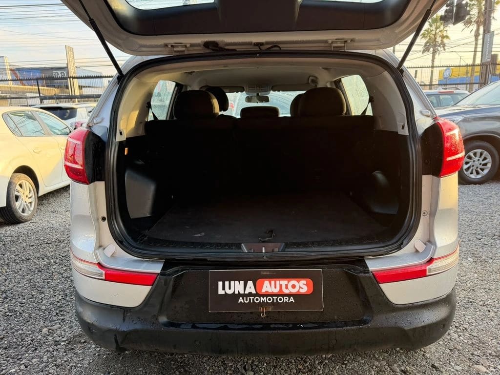 2011 KIA Sportage LX - Miniatura 4