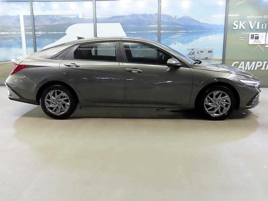 2026 Hyundai Avante avante(CN7) Gris - Miniatura 3
