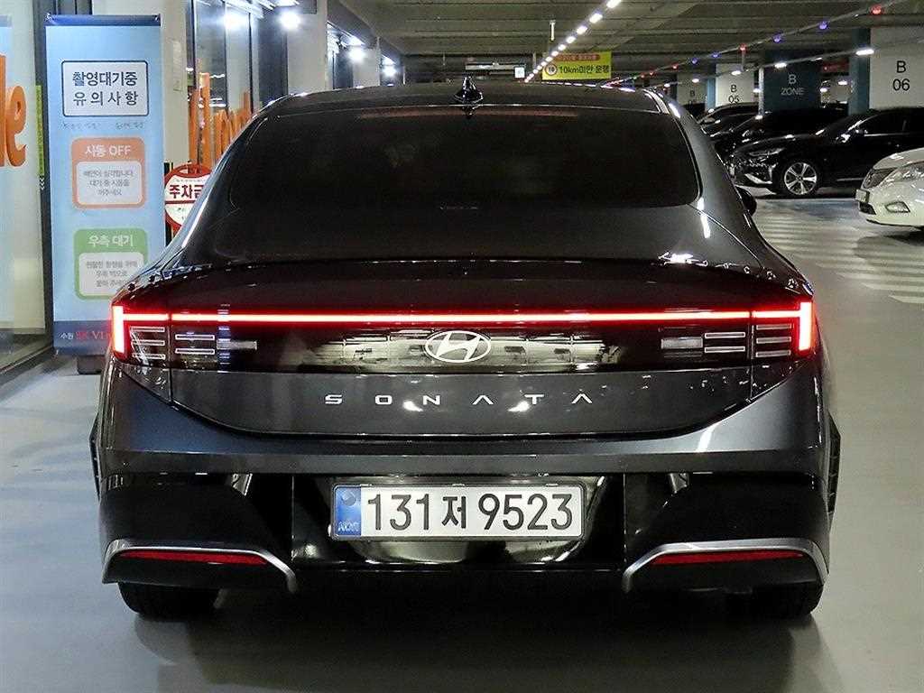 2026 Hyundai Sonata the Gris - Miniatura 5