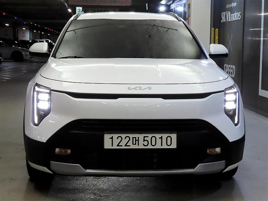 2027 KIA Niro Ref 416013 Electricity White - Miniatura 2