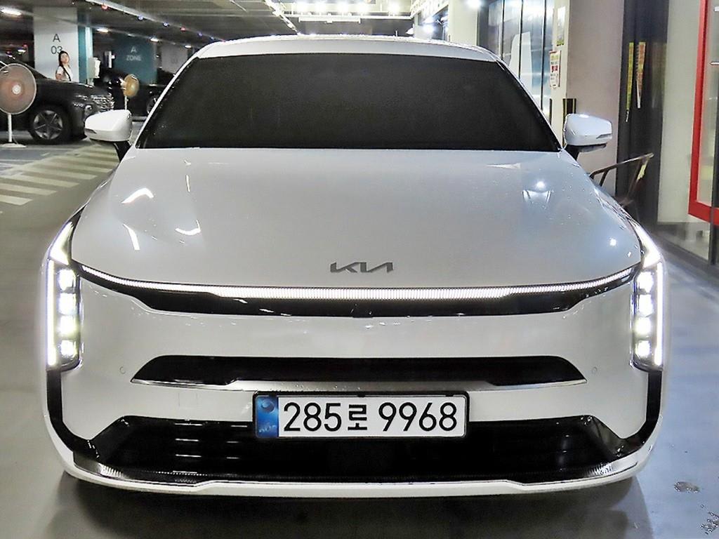 2026 KIA K8 Ref 415971 KIA White - Miniatura 2