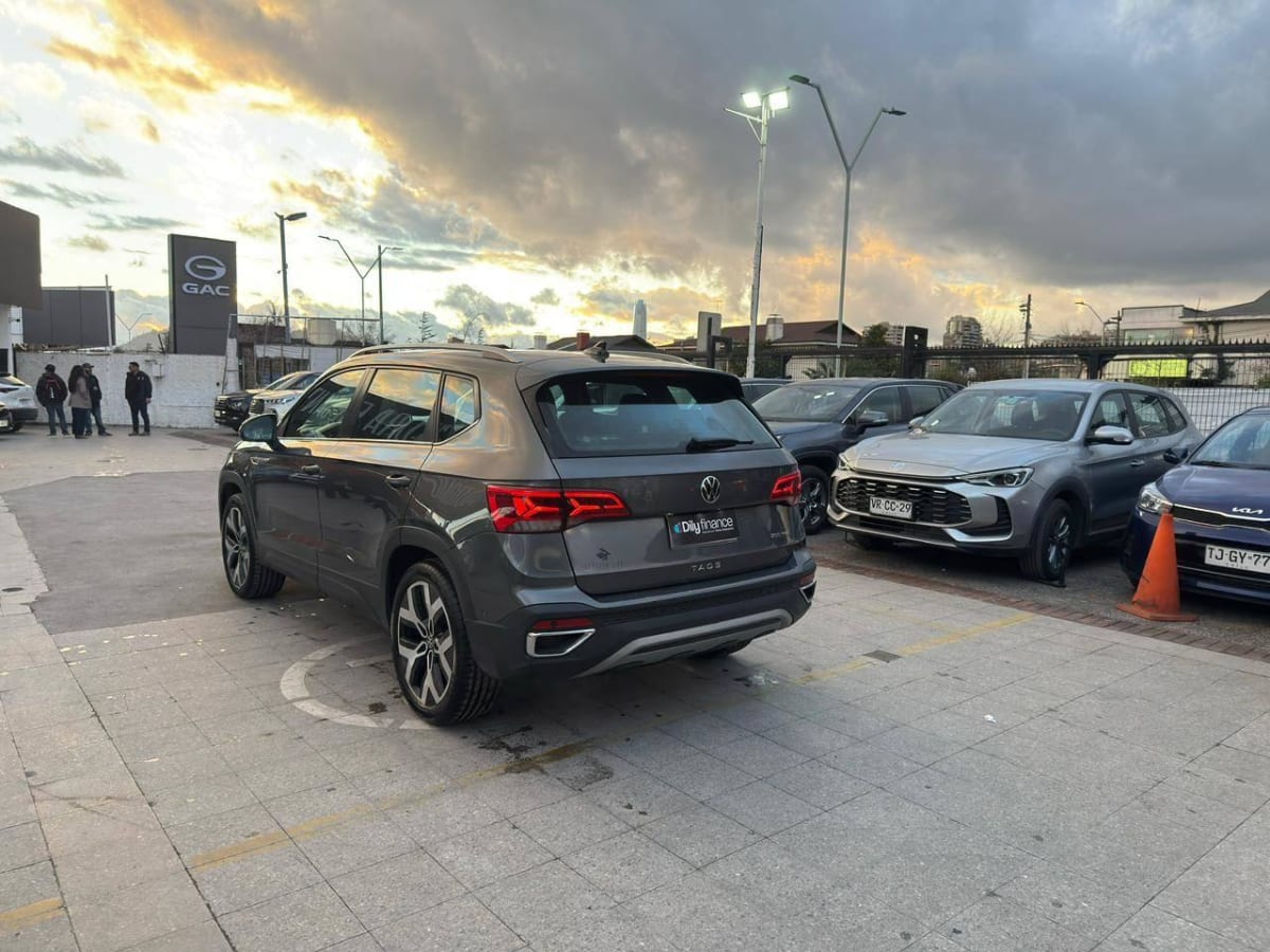 2025 VOLKSWAGEN TAOS HIGHLINE TSI - Miniatura 5
