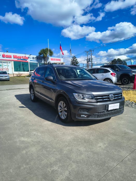 2018 Volkswagen Tiguan Allspace Gris - Imagen 1