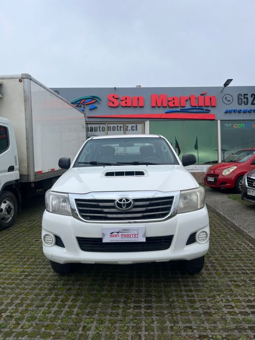 2012 Toyota Hilux DOBLE Blanco - Imagen 1