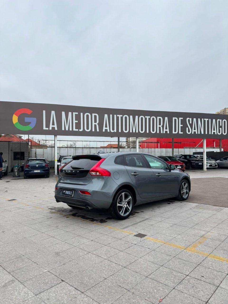2020 Volvo V40 T4 - Miniatura 9